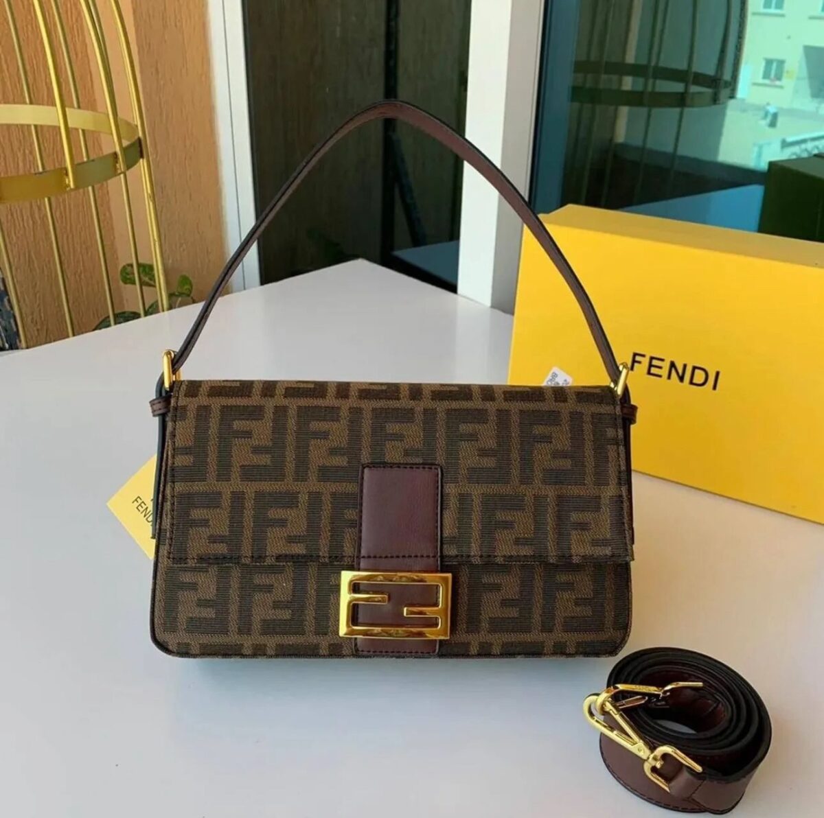 ⁦Fendi printed bag (brown)⁩ - الصورة ⁦1⁩